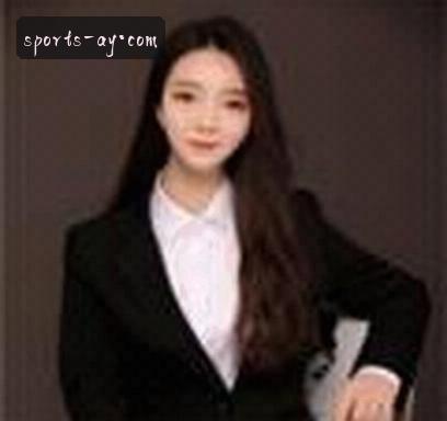 李薇